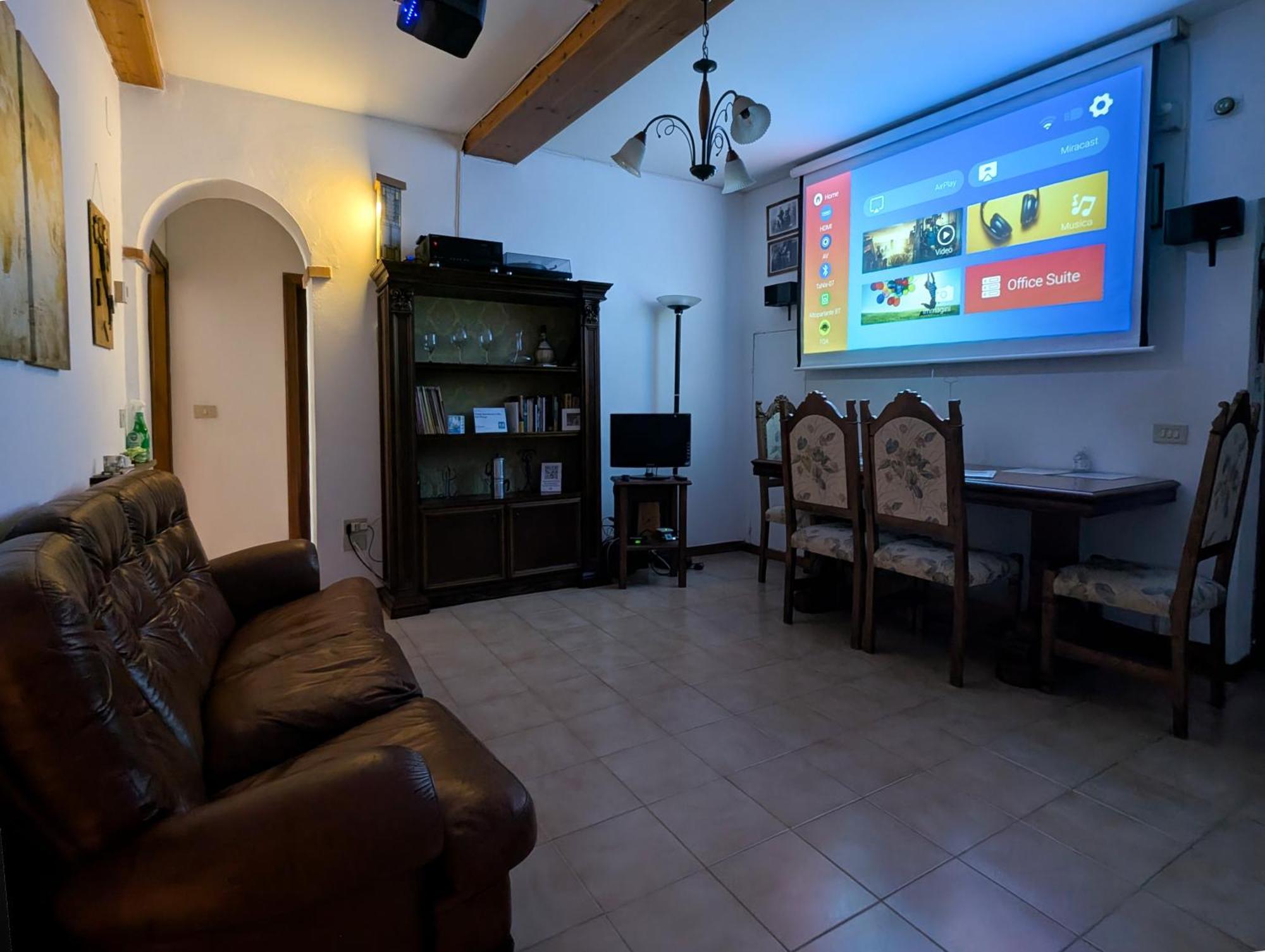 Cheap Apartment In The Old Village كولّي فال ديلسا المظهر الخارجي الصورة