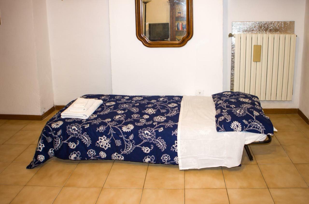 Cheap Apartment In The Old Village كولّي فال ديلسا المظهر الخارجي الصورة