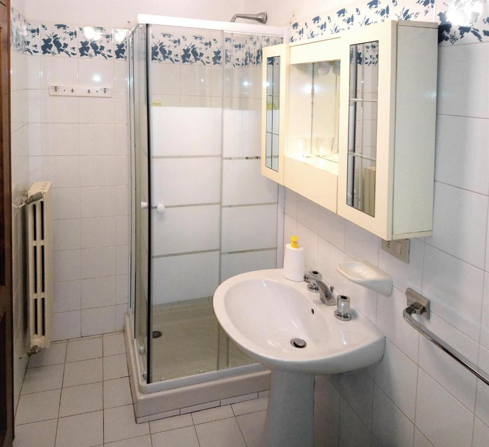 Cheap Apartment In The Old Village كولّي فال ديلسا المظهر الخارجي الصورة